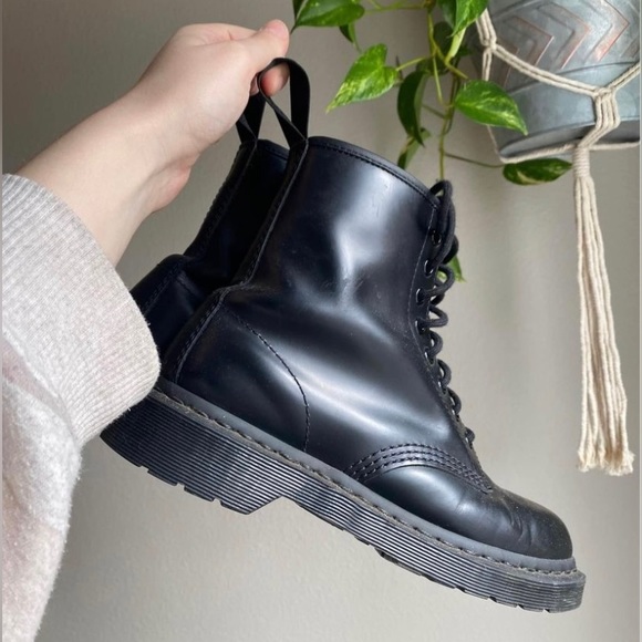 Dr. Martens Mono Black - Picture 2 of 9